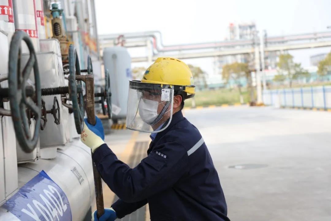 从一线操作工进阶到工艺工程师，他这么做……